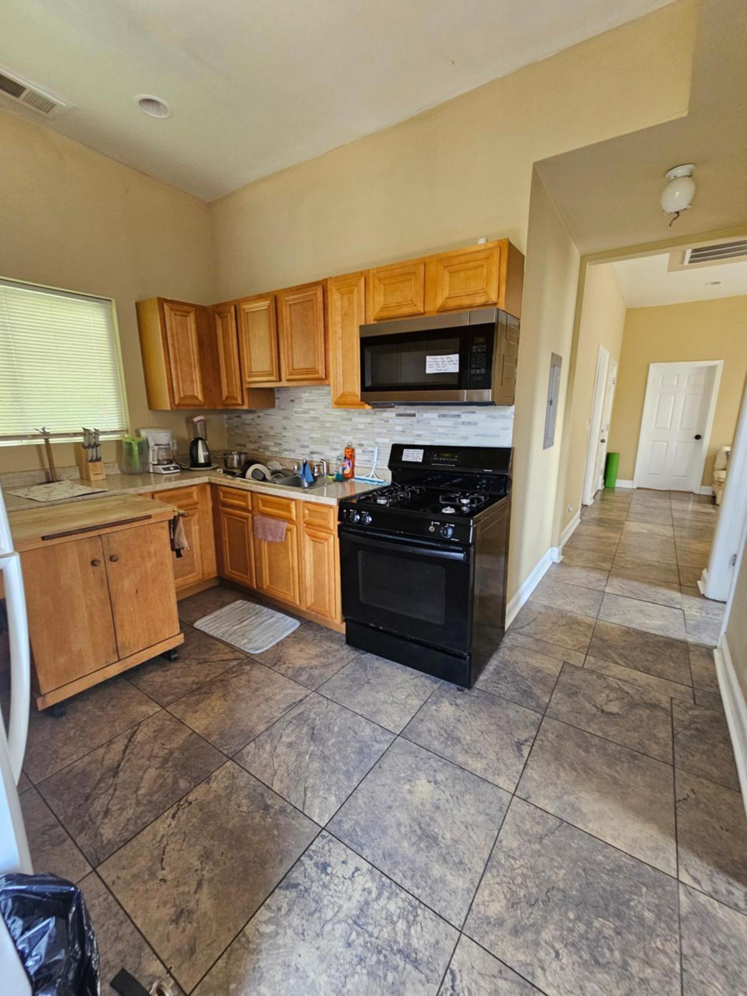 5430 Happy Home Chicago Room photo